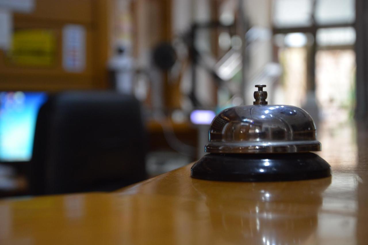 Arabella Hotel Kičevo Extérieur photo
