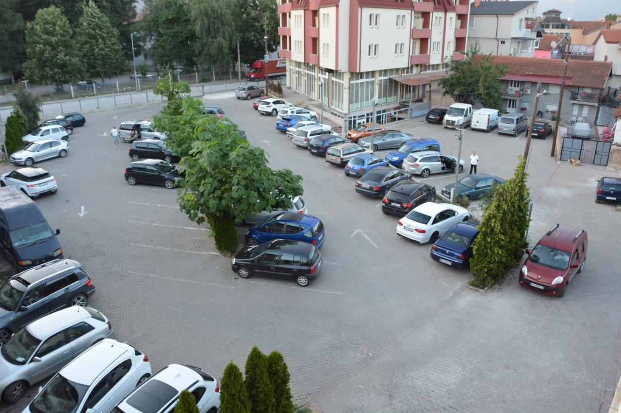 Arabella Hotel Kičevo Extérieur photo