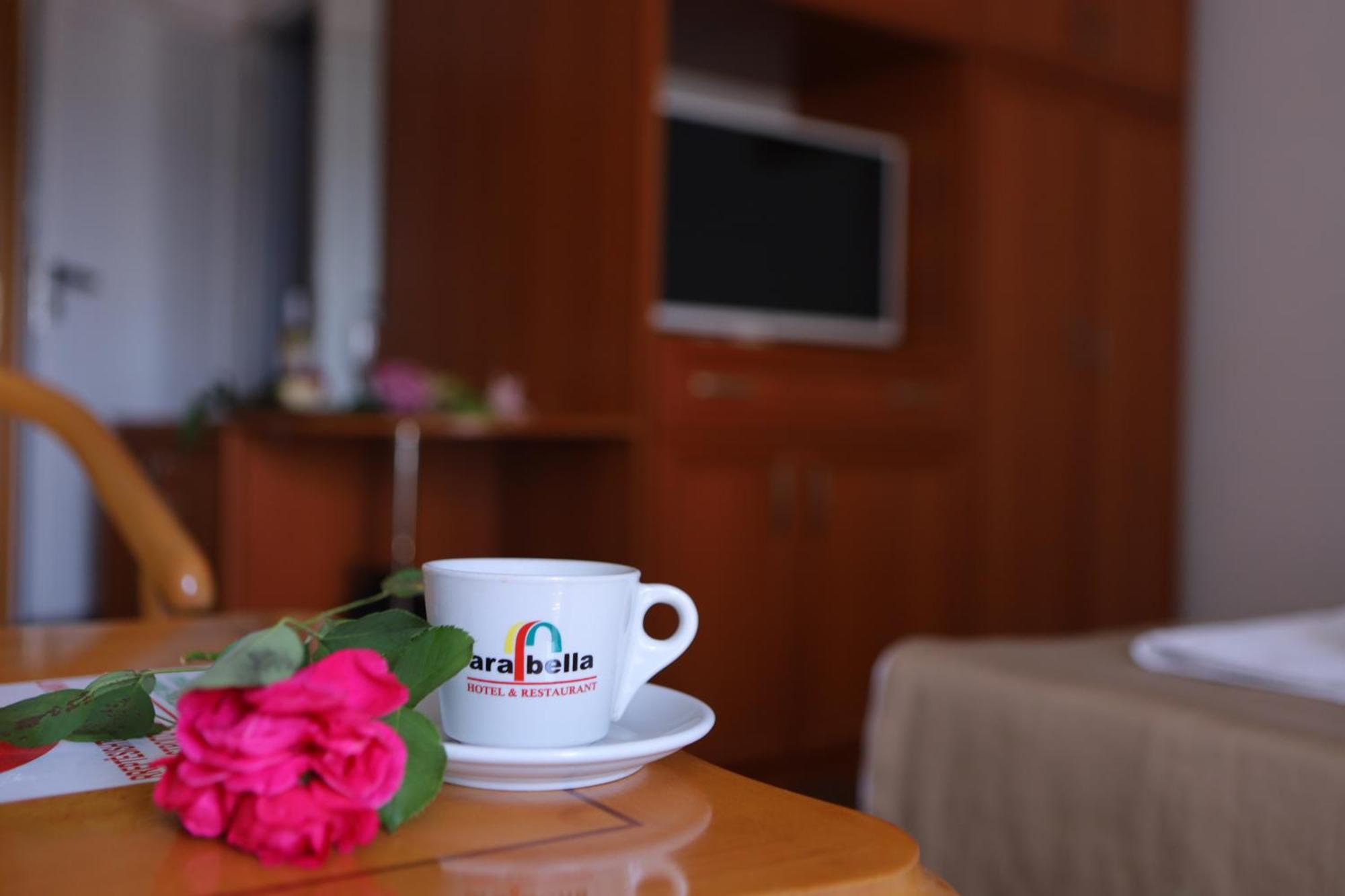 Arabella Hotel Kičevo Extérieur photo