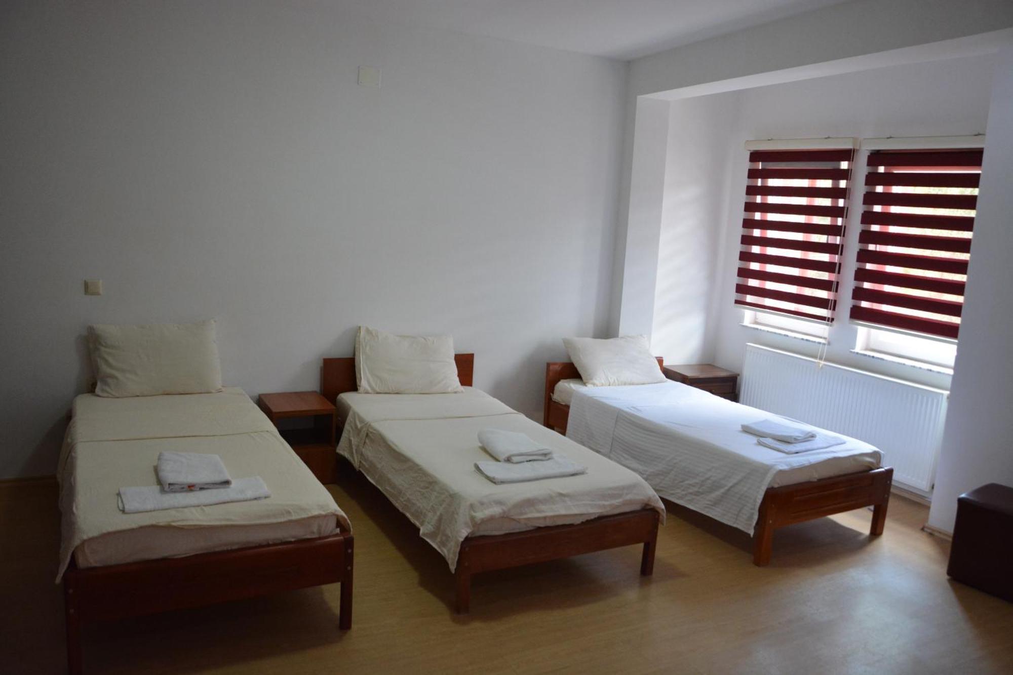 Arabella Hotel Kičevo Extérieur photo