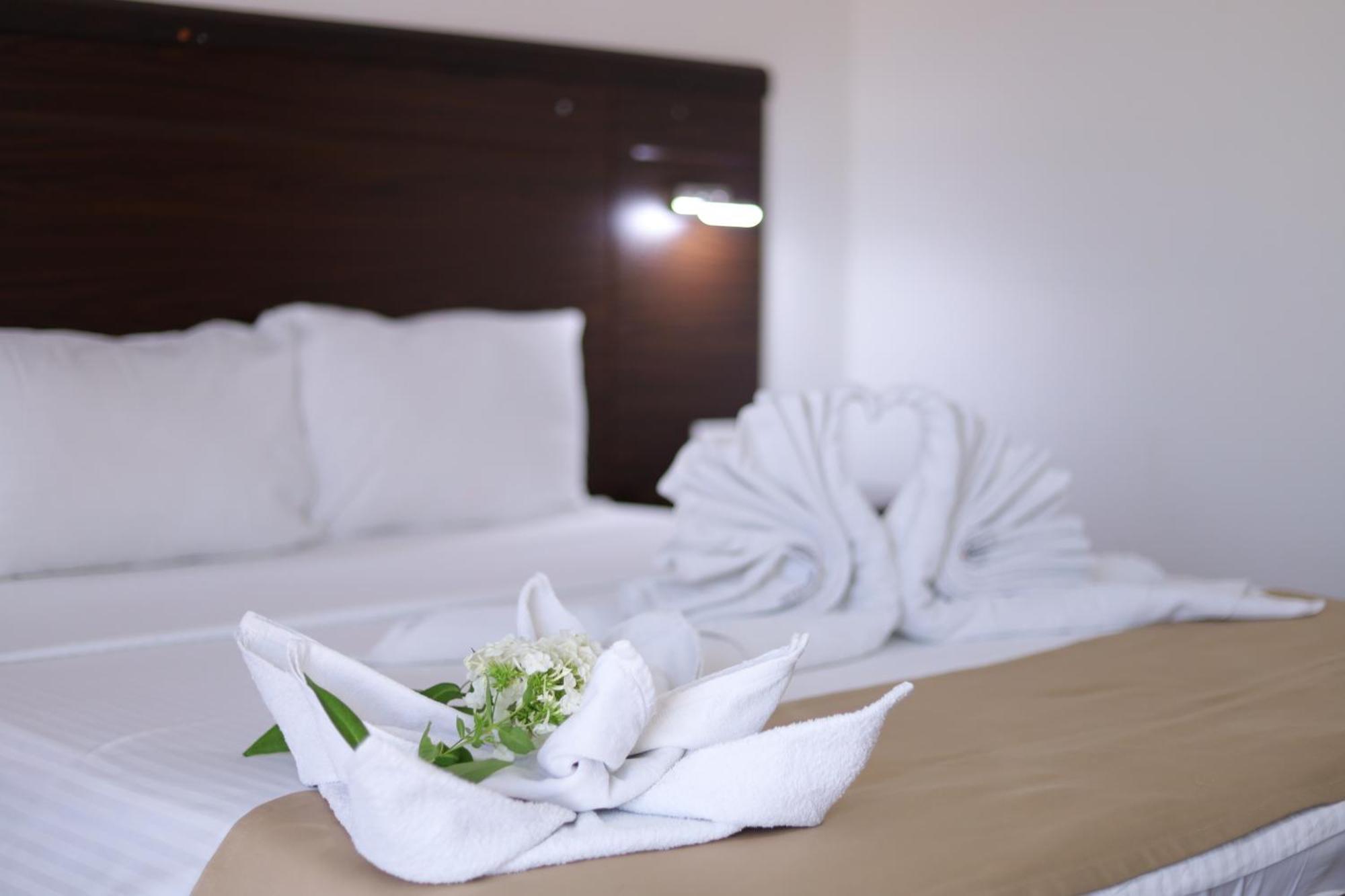 Arabella Hotel Kičevo Extérieur photo